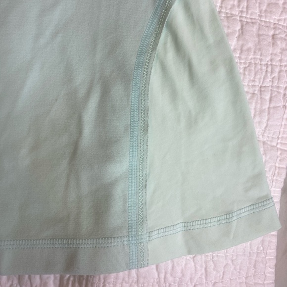 LULULEMON size 2 tank - Picture 3 of 7